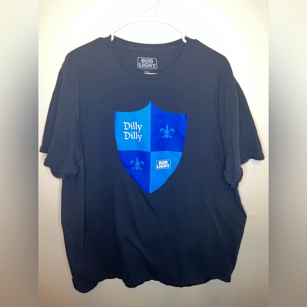 🍻🍻🍻Bud Light Men’s Dilly Dilly Beer Super Bowl Tshirt Size 2XL EUC